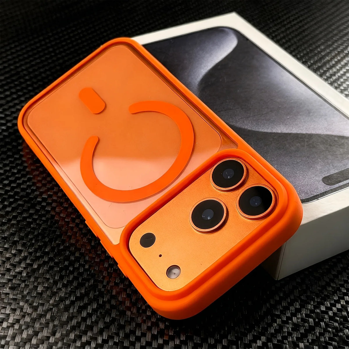 MagSafe Clear iPhone Case with Colored Bumper – iPhone 13 to 17 Series