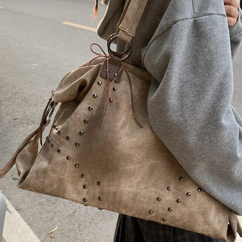 Retro Rivet Shoulder Bag for Women – Large Capacity Hobo Tote