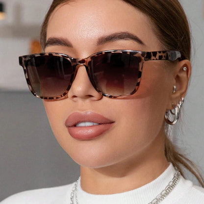 Vintage Square Sunglasses – UV400 Leopard Luxury Shades for Women & Men