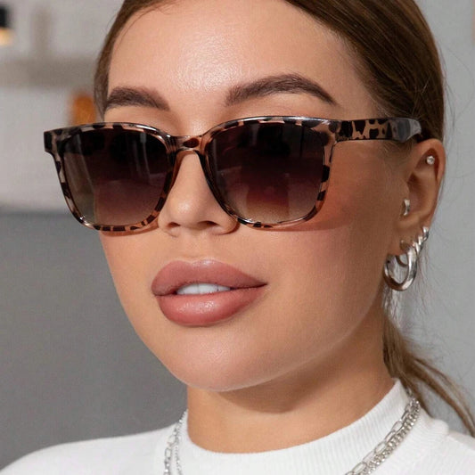Vintage Square Sunglasses – UV400 Leopard Luxury Shades for Women & Men