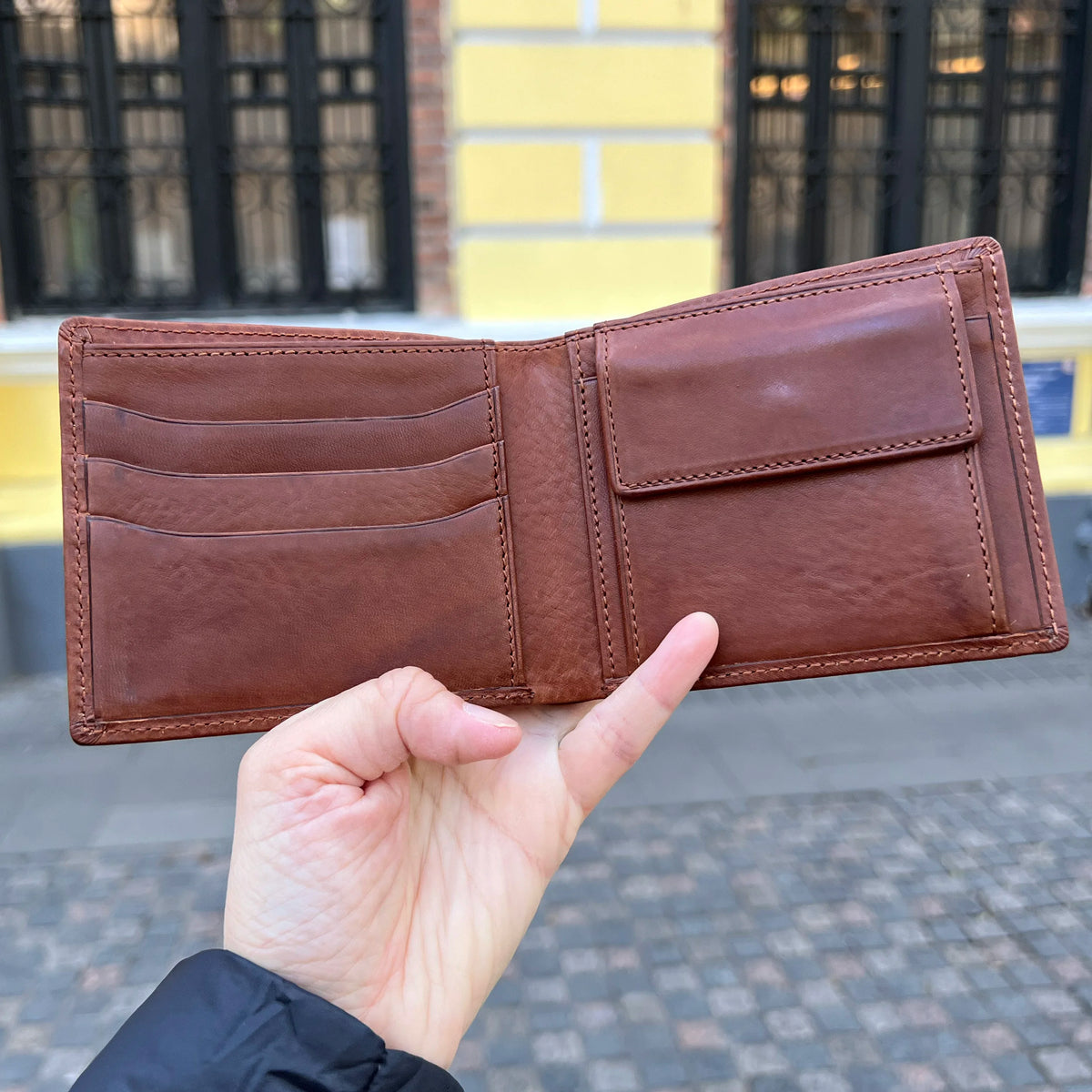 RFID Blocking Genuine Leather Wallet for Men – Hiram Beron Large Capacity Card Holder