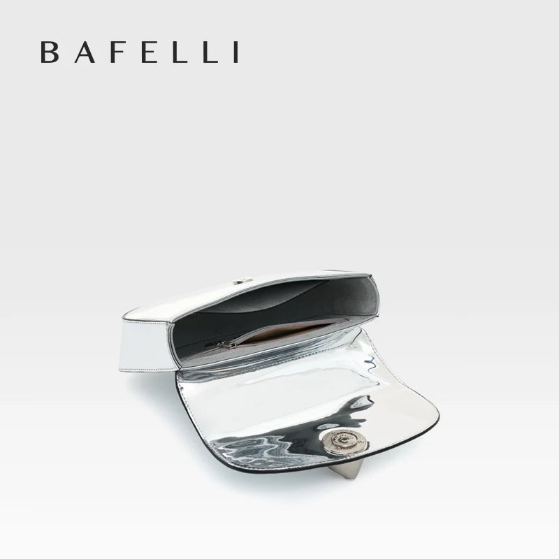 Crossbody Leather Handbag with Cat Clasp – Evening Bag