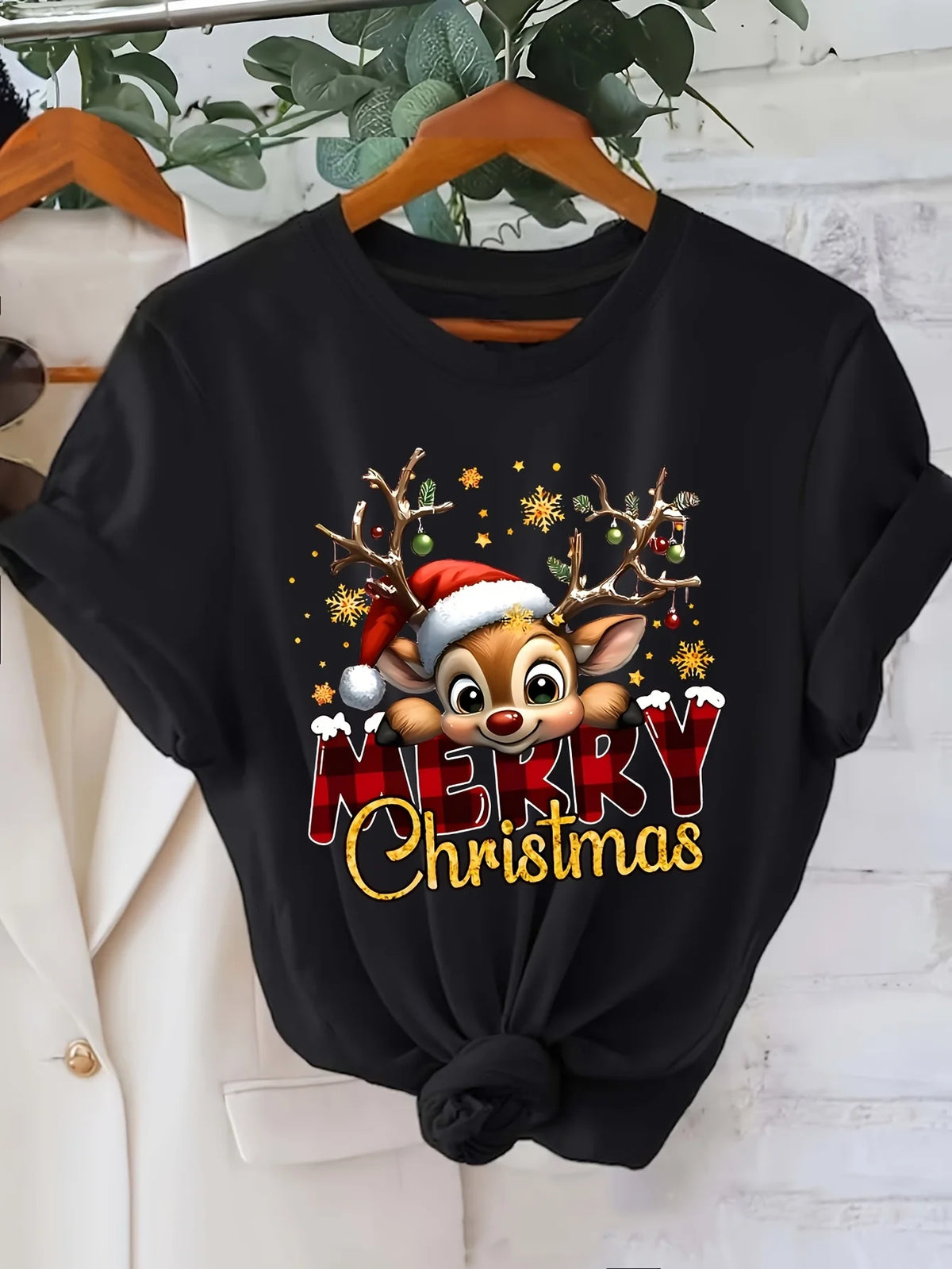 Women's Christmas Deer Graphic T-Shirt – Festive Crew Neck Tee