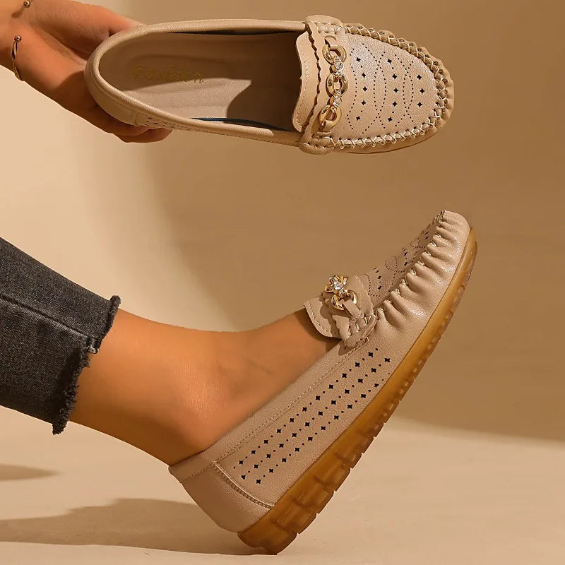 Women's Breathable Leather Loafers – Slip-On Moccasin Flats with Gold Chain