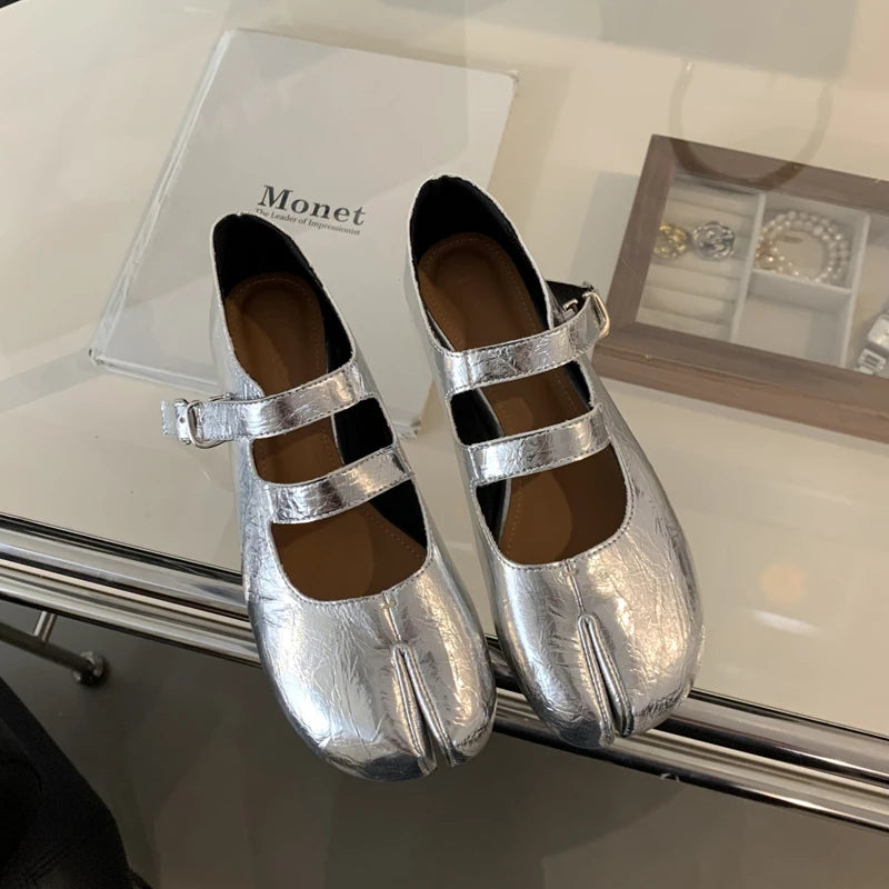 Women's Split Toe Mary Jane Flats – Tabi Leather Buckle Shoes