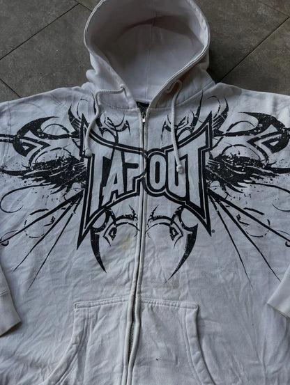 Tapout Graphic Zip-Up Hoodie – Y2K Oversized Streetwear Sweatshirt