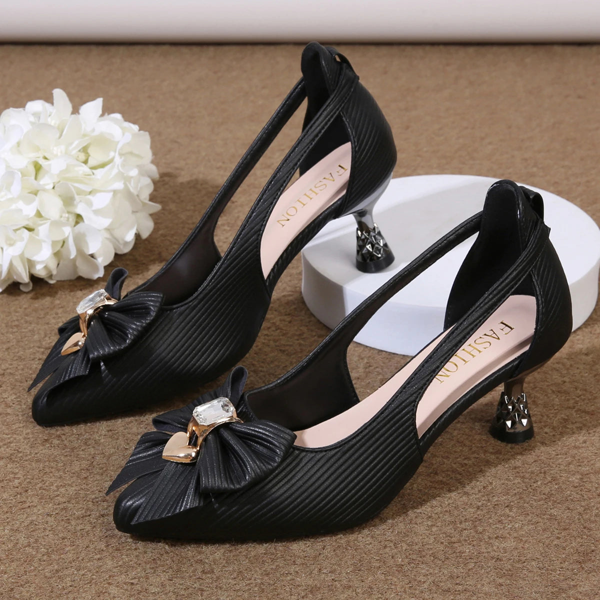 Bow Knot Pointed Toe Heels – Women's Elegant Kitten Heel Pumps
