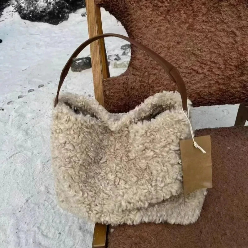 Luxury Fashion New 2026 Imitation Lamb Wool Shoulder Bag