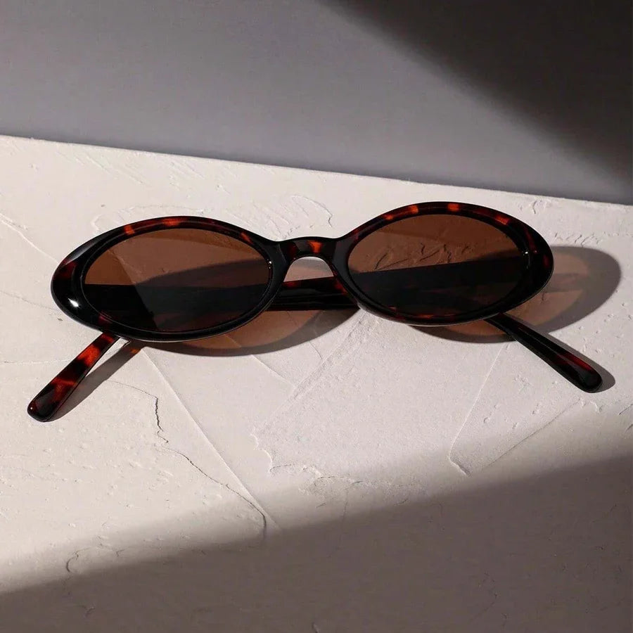 Small Oval Sunglasses for Women – Retro Leopard Cat Eye Shades