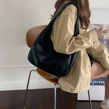 Large Capacity Black Leather Commuter Tote Bag