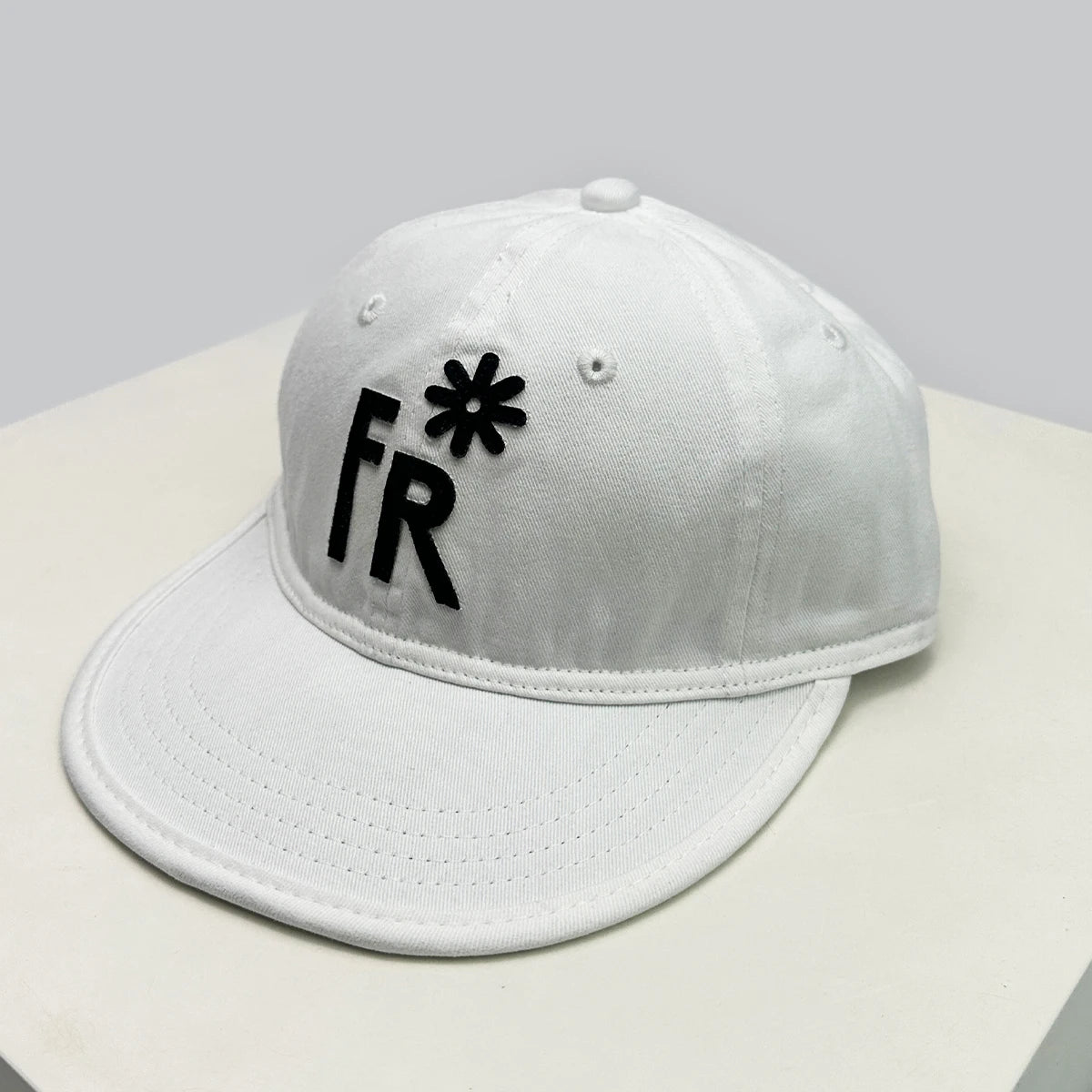 Plaid Flat Brim Baseball Cap – Unisex Sun Hat with Letter Embroidery
