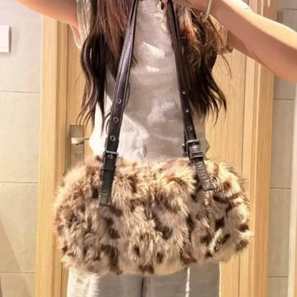Hot Girl Leopard Plush Underarm Bag