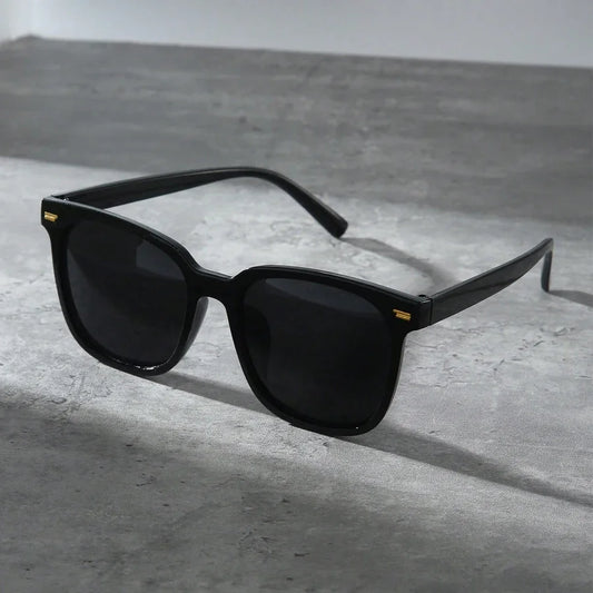 Oversized Square Sunglasses – Unisex Vintage Shades