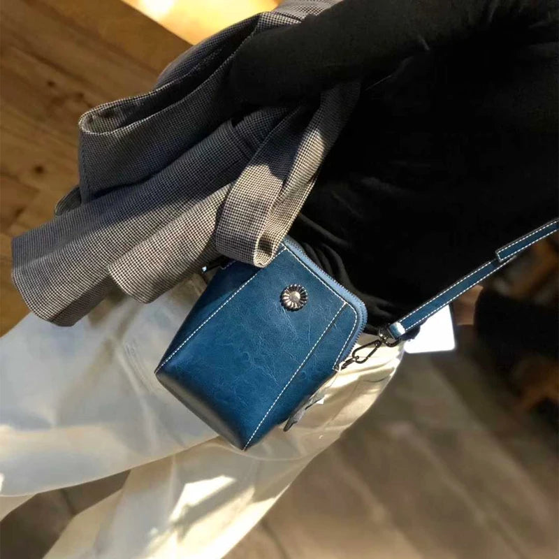 Genuine Leather Crossbody Phone Bag – Oil Wax Cowhide