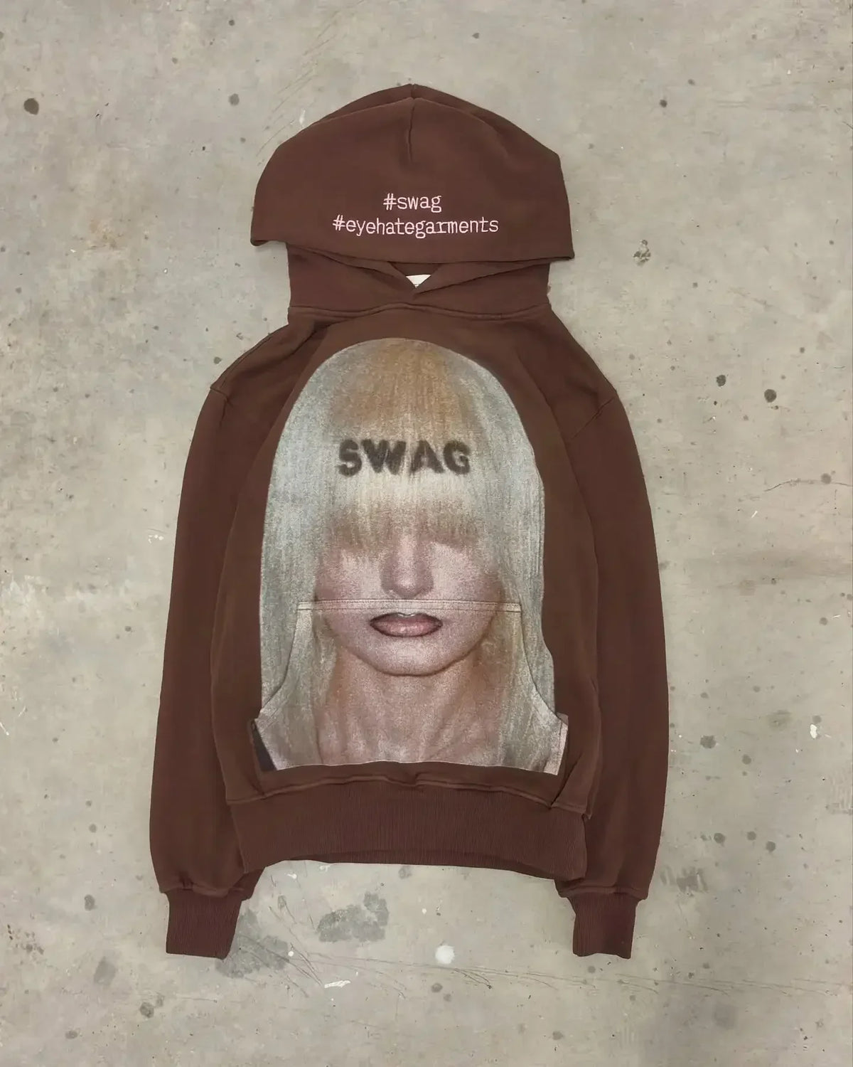 Grunge Zip-Up Oversized Hoodie – Gothic Streetwear Sweatshirt